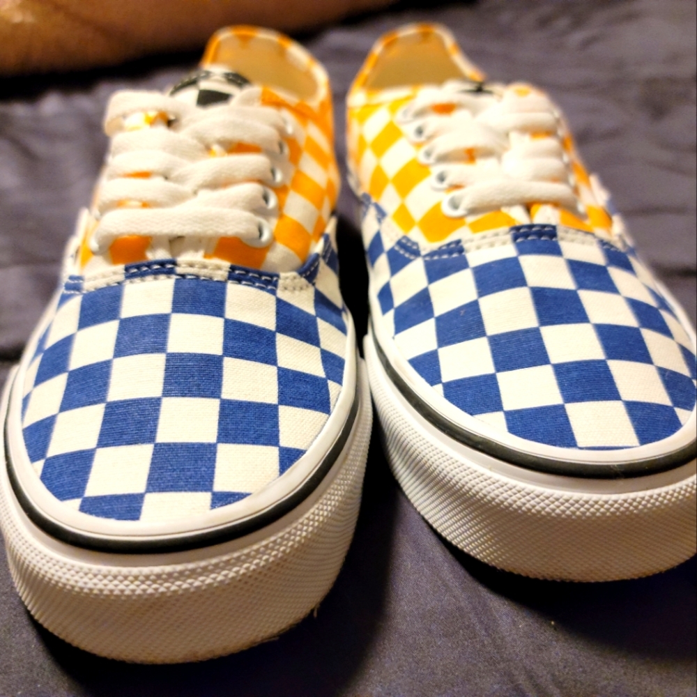Unisex Van's womens 8, mens 6.5